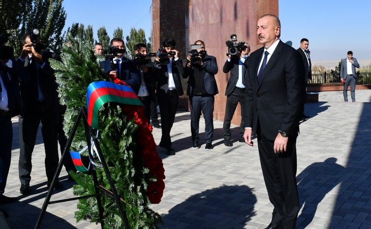 President Ilham Aliyev visited Ata-Beyit National Historical and Memorial Complex in Bishkek