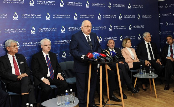 Nizami Gəncəvi Beynəlxalq Mərkəzinin 10 illik yubileyinə həsr olunmuş mətbuat konfransı keçirilib