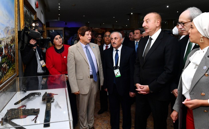 President Ilham Aliyev visited Martyrs Memorial and National Museum of Moudjahid in capital city Algiers