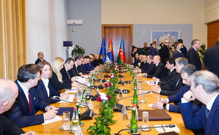 President Ilham Aliyev, President of Serbia Aleksandar Vucic held expanded meeting
