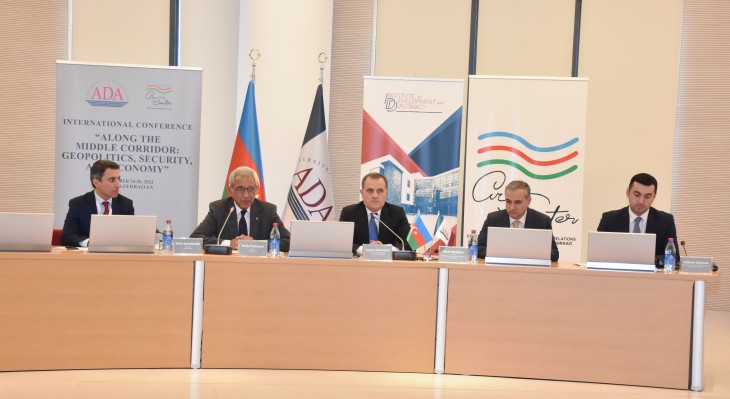 Ceyhun Bayramov “Orta dəhliz boyunca: geosiyasət, təhlükəsizlik və iqtisadiyyat” mövzusunda beynəlxalq konfransda çıxış edib