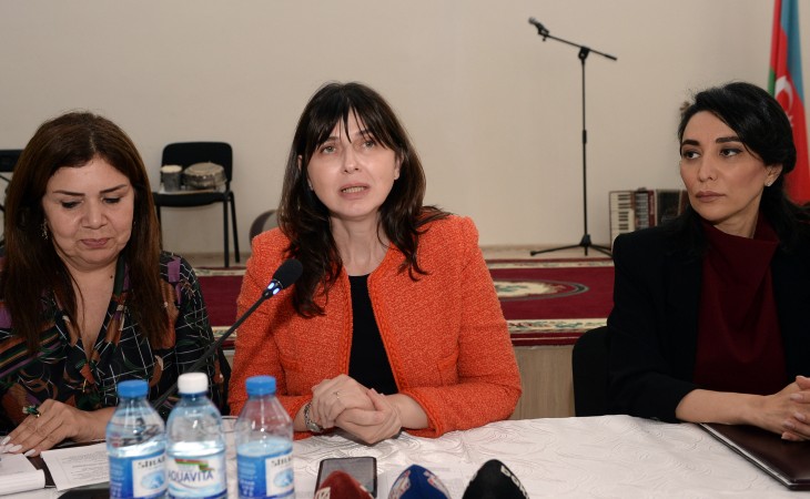 Ədliyyə Nazirliyi Qadın Zorakılığına qarşı Mübarizə Gününə həsr olunan tədbir keçirib
