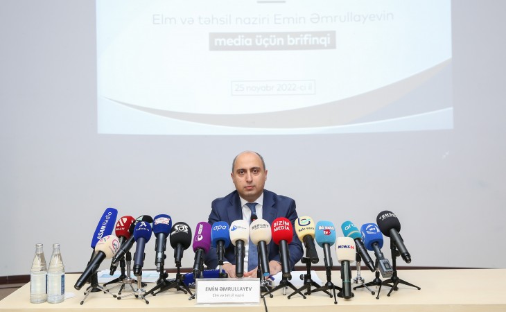 Emin Əmrullayev: Direktorlara bir il vaxt veririk, daha sonra onların işlərinin keyfiyyətinə baxırıq