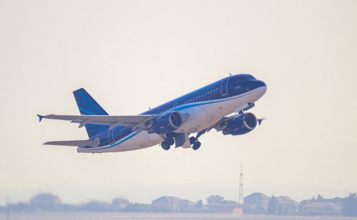 AZAL İstanbul istiqamətində reyslərin sayını yenidən artırır