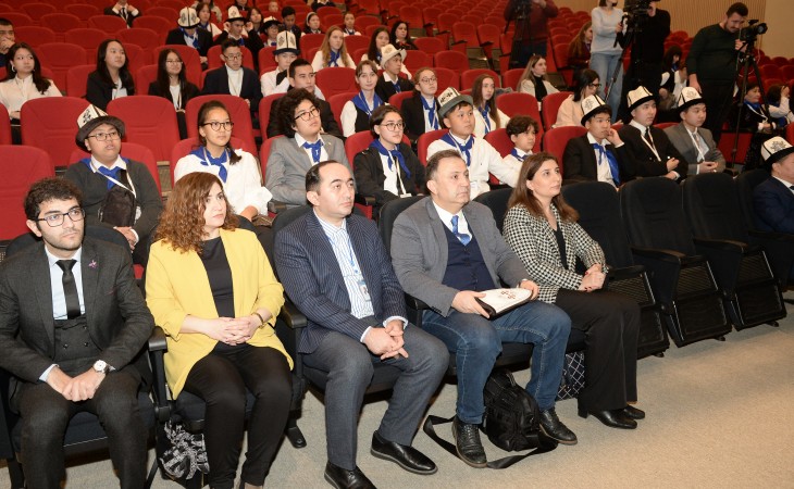 Qırğızıstanın orta təhsil müəssisələrinin müəllim və şagirdlərinin ölkəmizə səfəri başlayıb