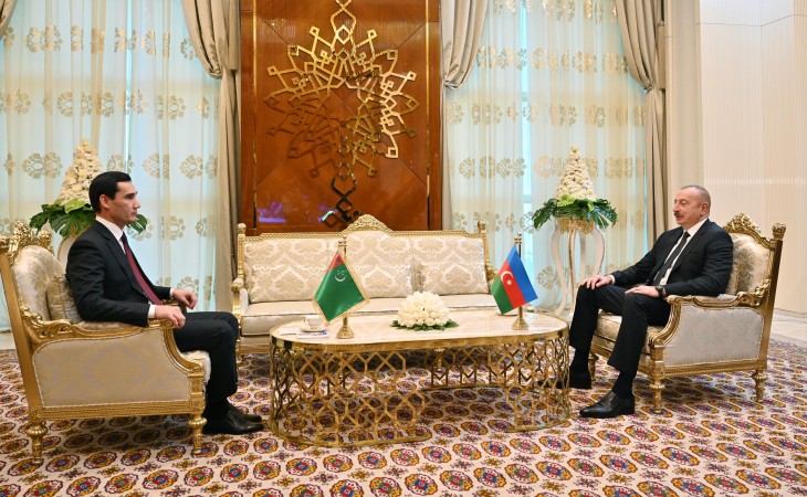 President Ilham Aliyev met with President of Turkmenistan Serdar Berdimuhamedov