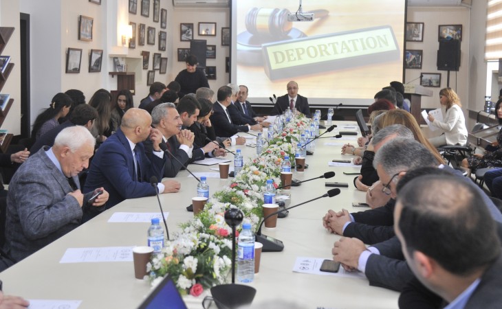 Azərbaycanlıların timsalında dünyada xalqların deportasiyası problemi müzakirə edilib