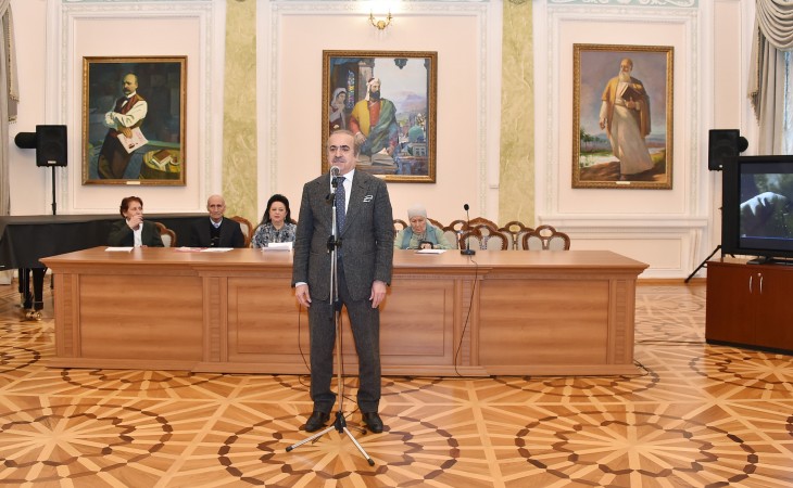 Ədəbiyyat Muzeyində konfrans: Dünyadan keçən Nazim və Nazimdən keçən dünya