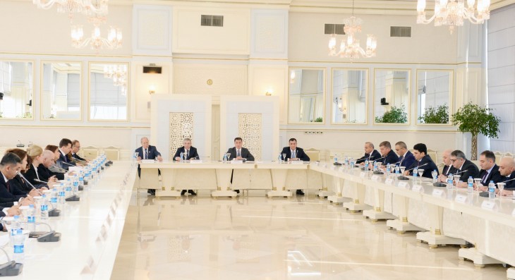 Daha 15 məsələ parlamentin plenar iclasına tövsiyə olunub