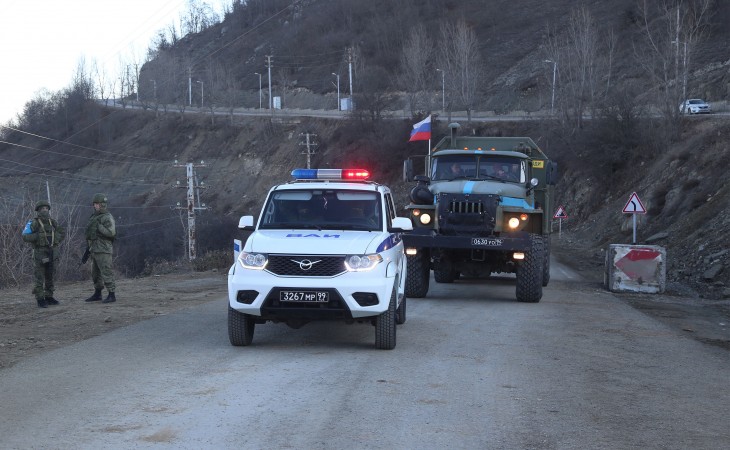 Sülhməramlılara məxsus daha iki avtomobil Laçın-Xankəndi yolundan maneəsiz keçib