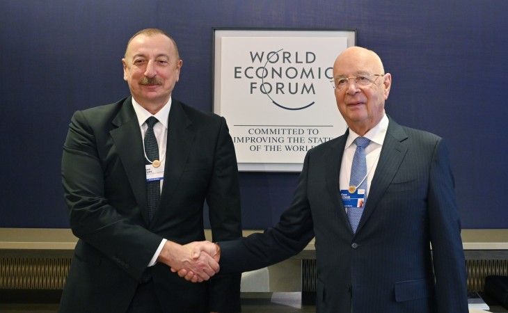 Prezident İlham Əliyevin Davosda Dünya İqtisadi Forumunun sədri Klaus Şvab ilə görüşü olub