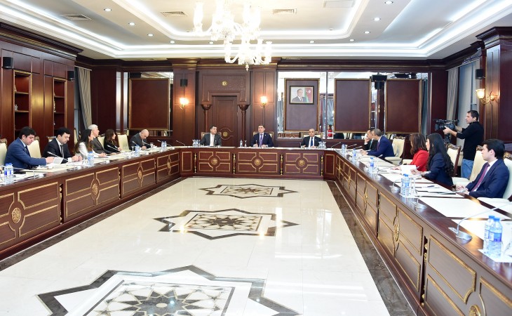 Daha 15 məsələ parlamentin plenar iclasına tövsiyə olunub