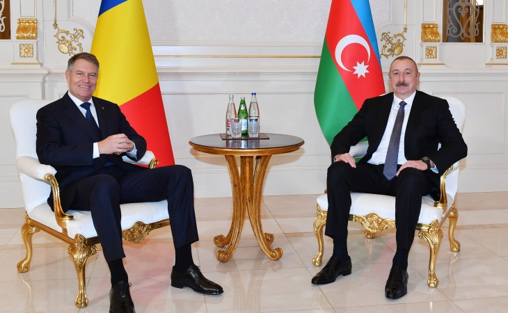Presidents of Azerbaijan and Romania held one-on-one meeting