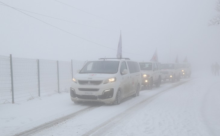 Автомобили МККК, утром проехавшие в Лачин, вернулись обратно в Ханкенди