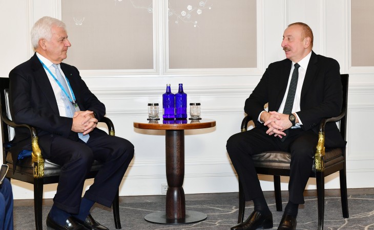 President Ilham Aliyev met with CEO of “Leonardo” in Munich