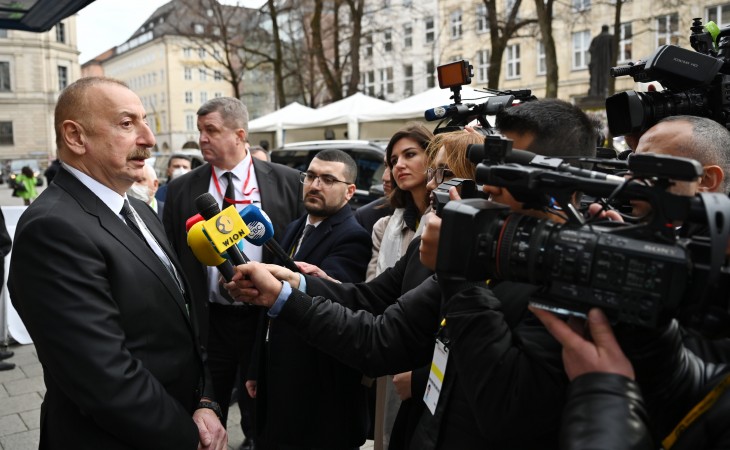 Prezident İlham Əliyev Münxendə televiziya kanallarına müsahibə verib