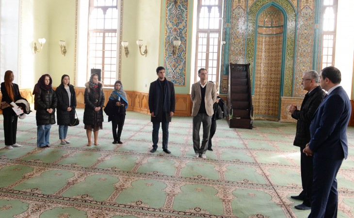 Multikulturalizm Qış Məktəbinin iştirakçıları Azərbaycandakı dini tolerantlıq barədə məlumatlandırılıb