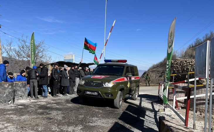 Laçın-Xankəndi yolu: Bu gün sülhməramlıların 35 avtomobili Laçına, 2-si isə Xankəndiyə gedib
