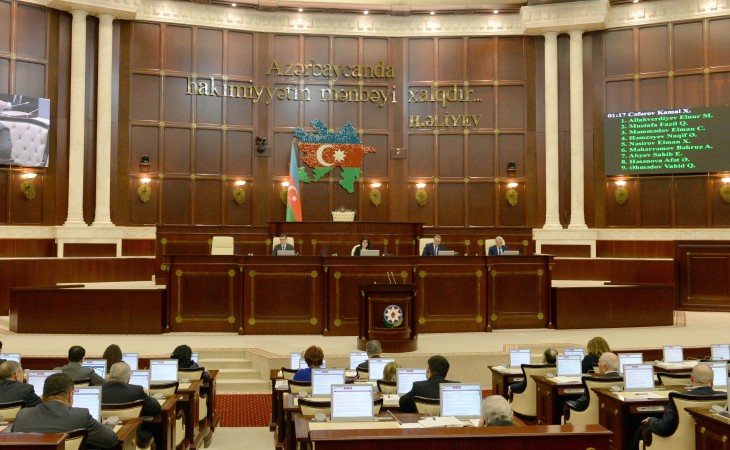 Milli Məclisin plenar iclasında 27 məsələ müzakirə edilib