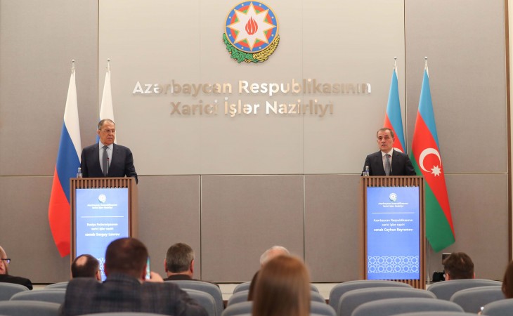 Sergey Lavrov invites Azerbaijani FM to Russia