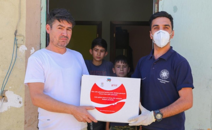 ASAN könüllüləri və “Coca-Cola” əməkdaşları aztəminatlı ailələrə ərzaq paylayıblar