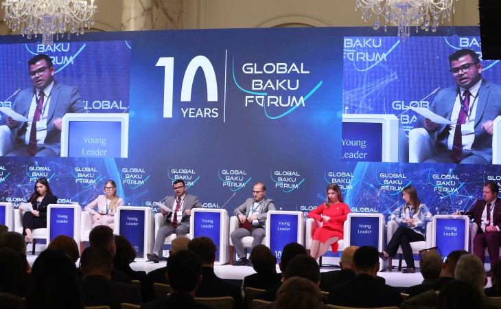 Qlobal Bakı Forumunda gənclər danışdı, təcrübəlilər dinlədi