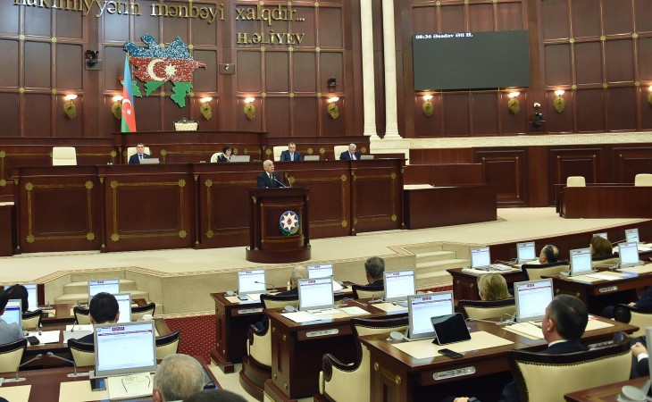 Əli Əsədov: Cari ilin sonuna qədər laçınlıların birinci qrupunun rayonda yerləşdirilməsi planlaşdırılır